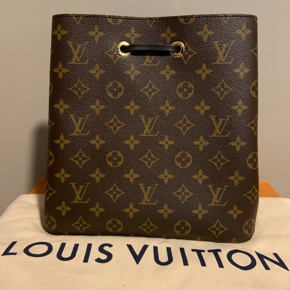 *SOLD* Louis Vuitton Neonoe Noir - Picture 6 of 13
